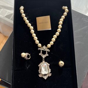 Heidi Daus Pearl Necklace with Crystal Pendant and earrings